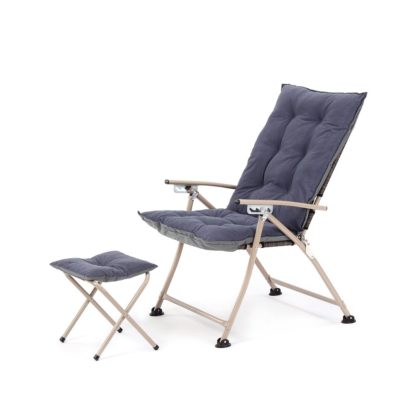 tailgate chair with footrest